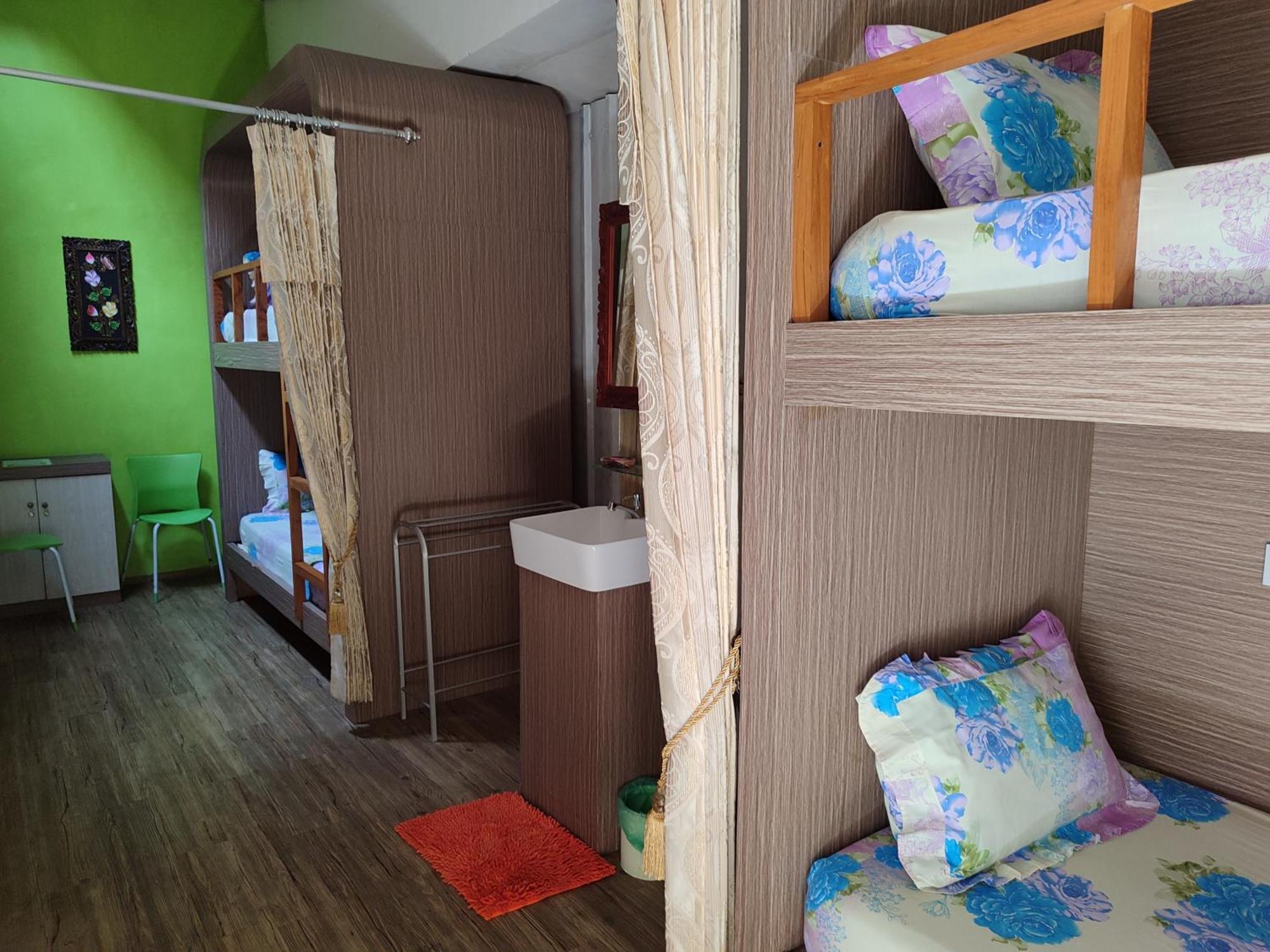 Mjr Ticketing Guest House Ruteng Zimmer foto